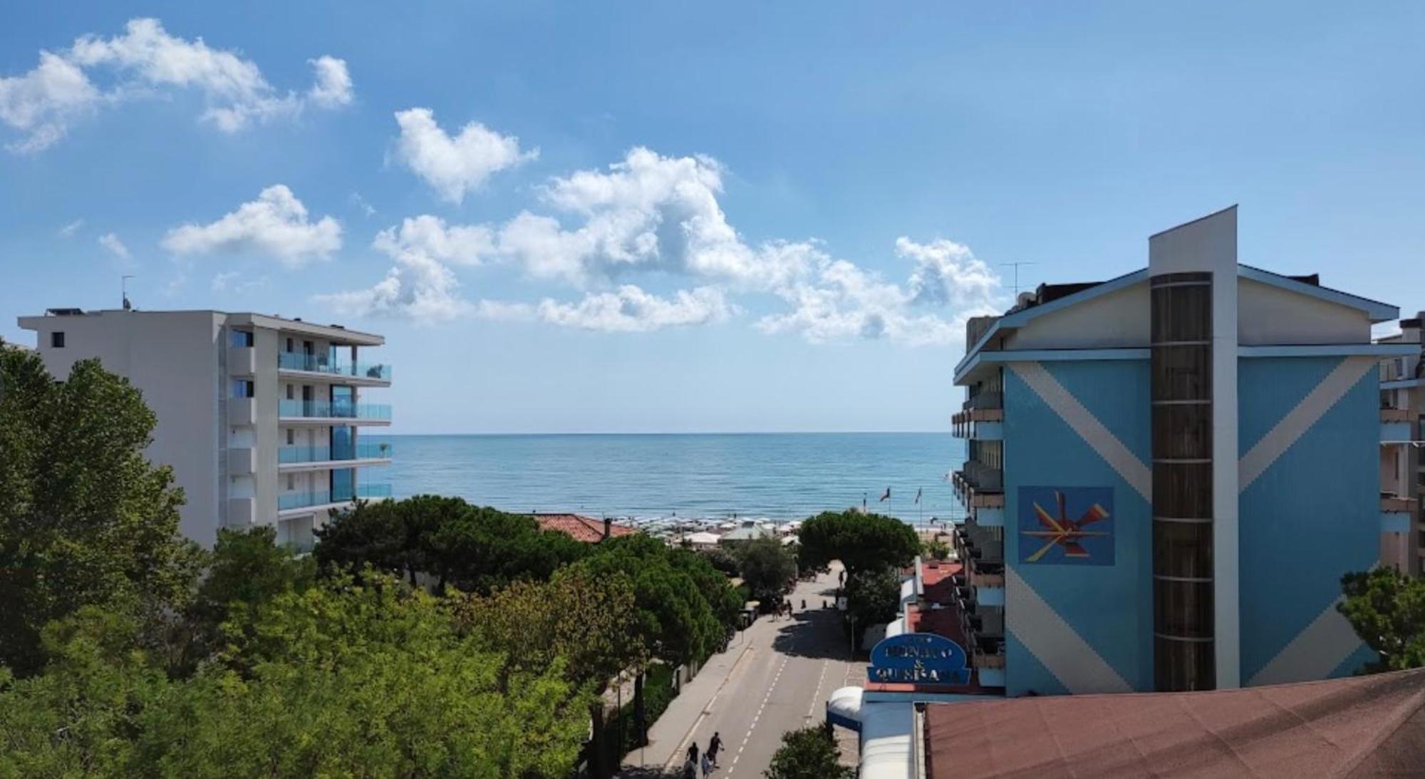Hotel Trovatore Lido di Jesolo Buitenkant foto